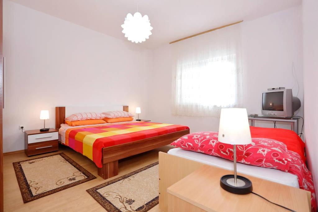 Apartmani Mlinar Gornji Karin Kültér fotó